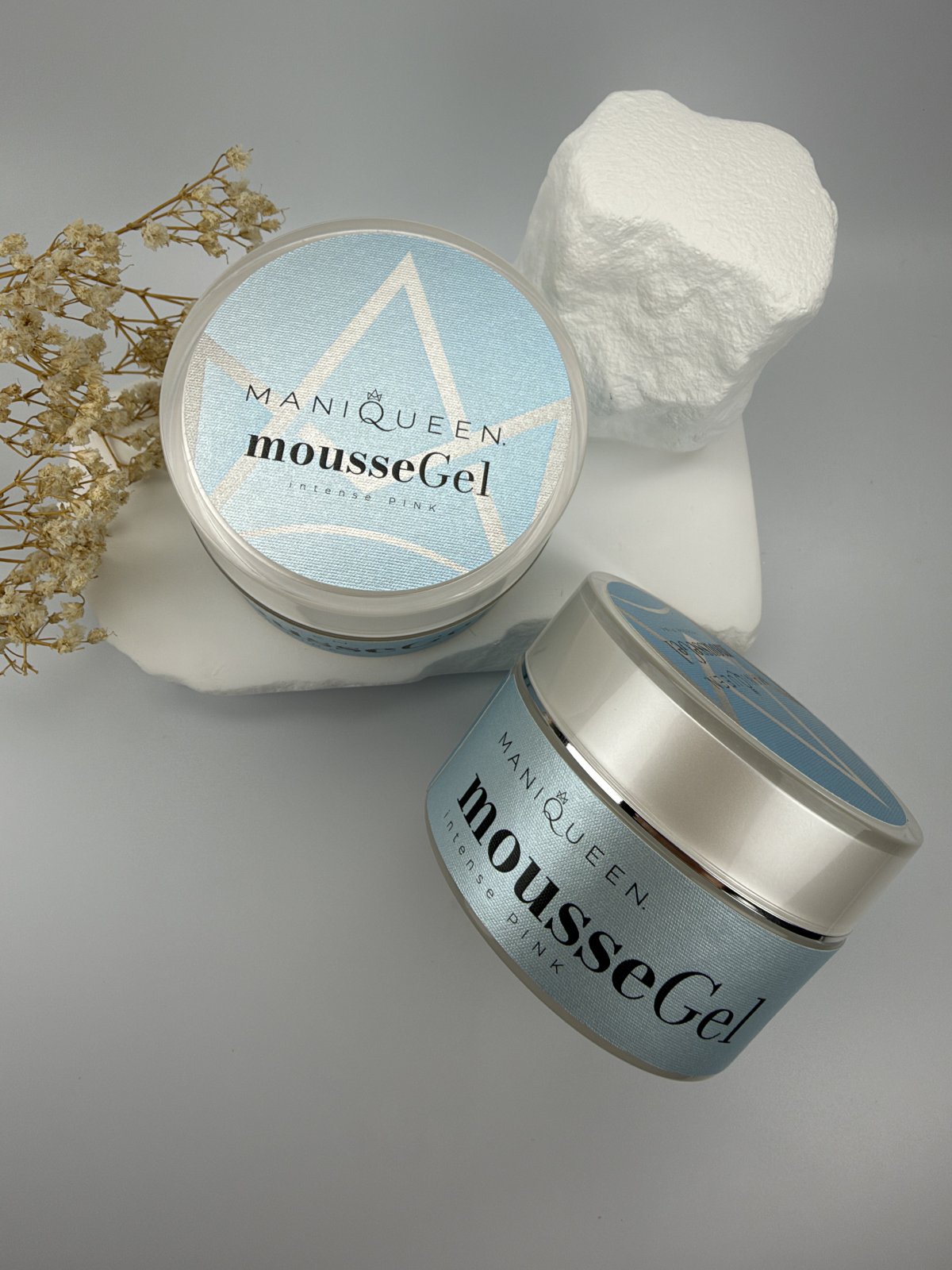 ManiQueen mousseGel intense Pink